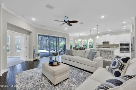 333 Greenleaf Lakes Avenue Ponte Vedra FL 32081