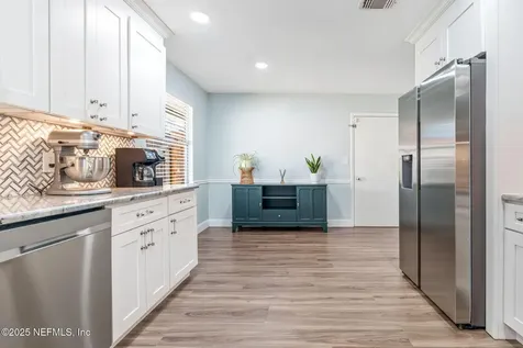 3241 Laurel Grove N Jacksonville FL 32223
