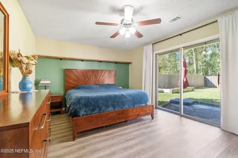 3241 Laurel Grove N Jacksonville FL 32223
