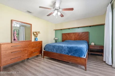 3241 Laurel Grove N Jacksonville FL 32223