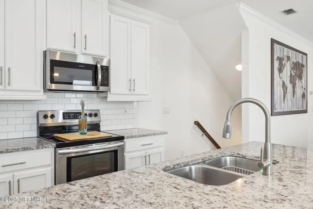 342 4th Street N Jacksonville Beach FL 32250