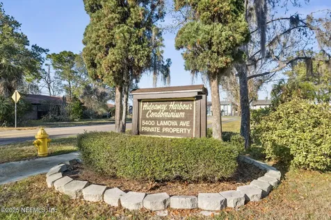 5400 La Moya Avenue Jacksonville FL 32210