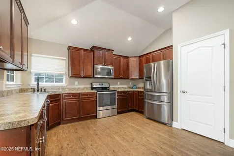 52185 Albany Place Callahan FL 32011