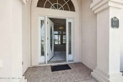 4929 Toproyal Lane Jacksonville FL 32277