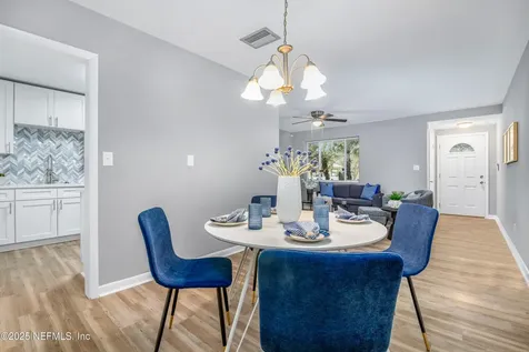 6751 Sans Souci Road Jacksonville FL 32216