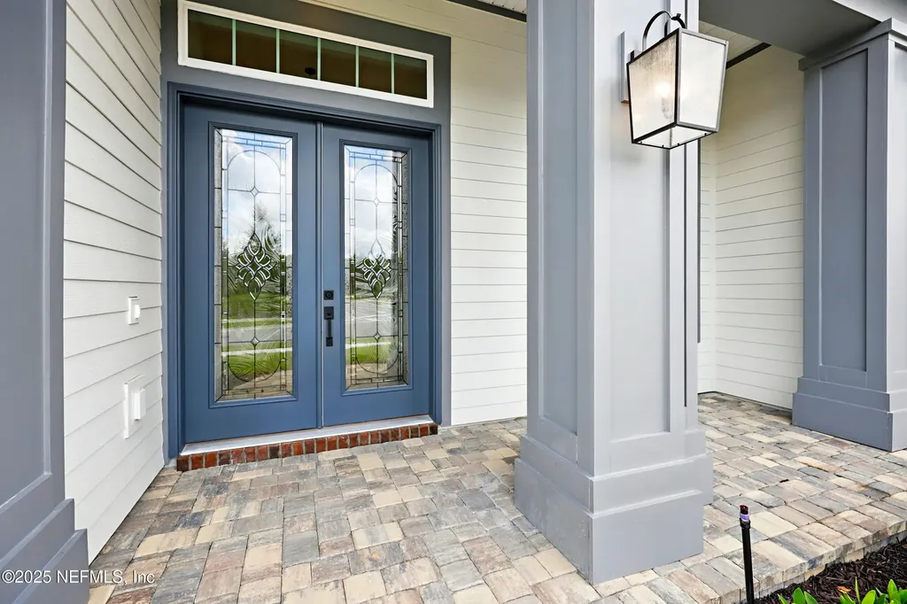 106 Courtney Oaks Drive St. Augustine FL 32092