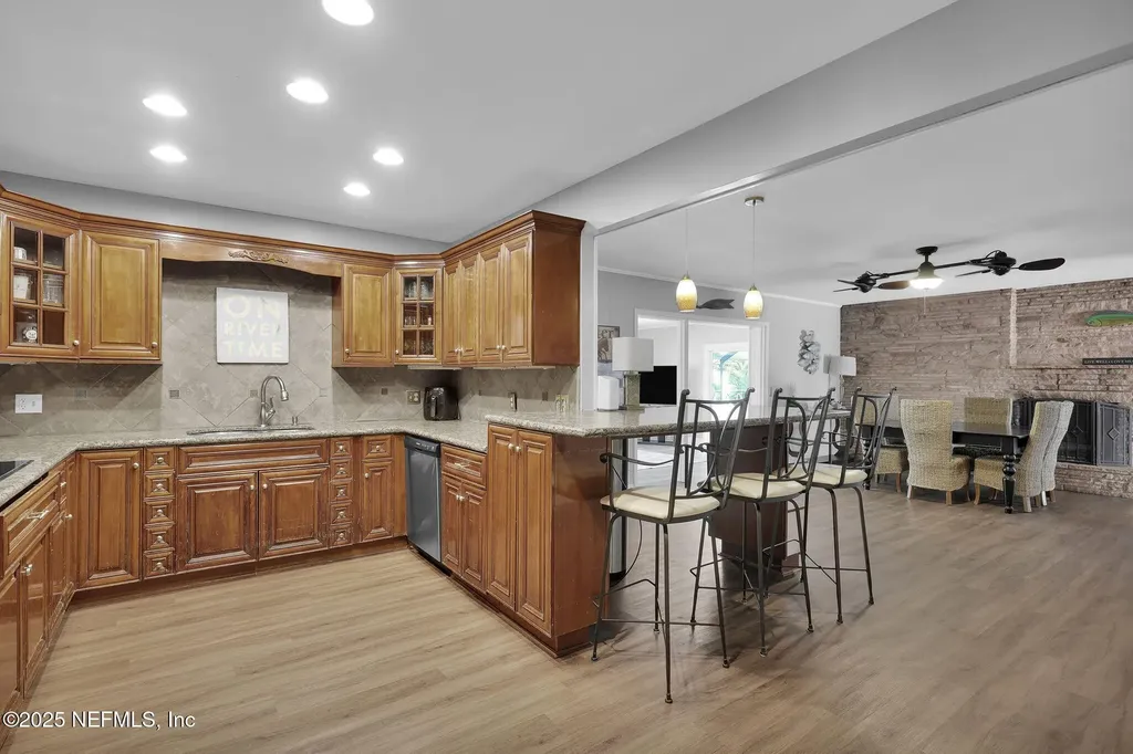 5423 Whitney Street Jacksonville FL 32277
