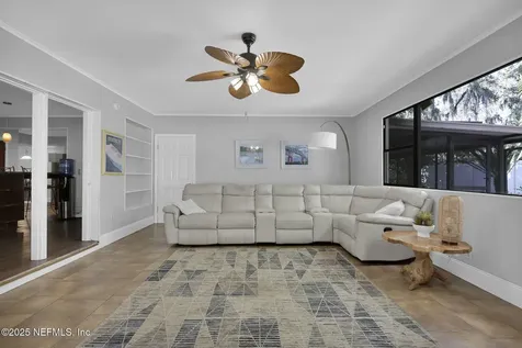 5423 Whitney Street Jacksonville FL 32277