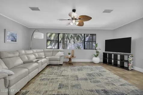 5423 Whitney Street Jacksonville FL 32277