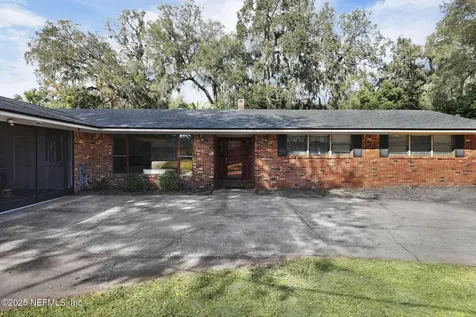 5423 Whitney Street Jacksonville FL 32277
