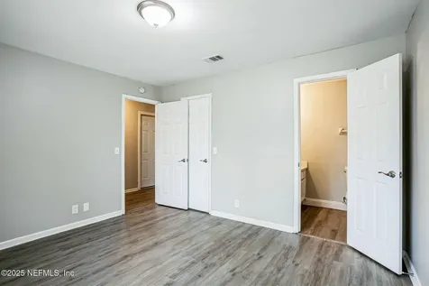 6096 Blank Drive Jacksonville FL 32244