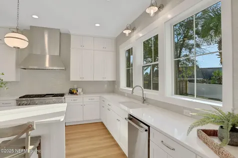 4149 Sunrise Cove Way Jacksonville FL 32250