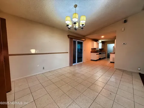 16 N Dolphin Avenue Middleburg FL 32068