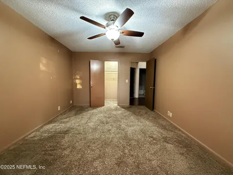 16 N Dolphin Avenue Middleburg FL 32068