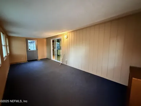 16 N Dolphin Avenue Middleburg FL 32068