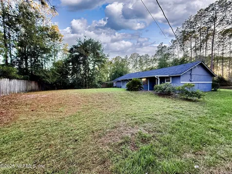 16 N Dolphin Avenue Middleburg FL 32068
