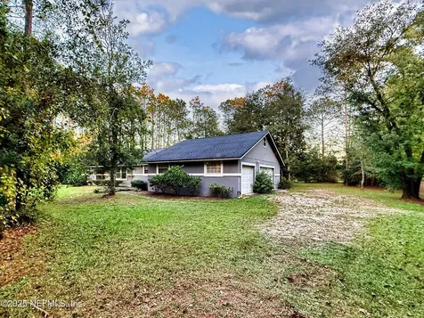 16 N Dolphin Avenue Middleburg FL 32068