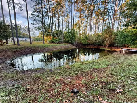 16 N Dolphin Avenue Middleburg FL 32068