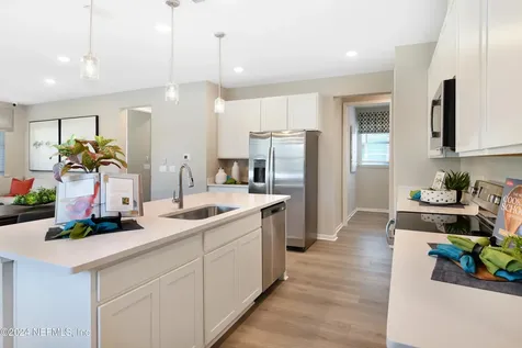 2570 Chiefland Lane Jacksonville FL 32254
