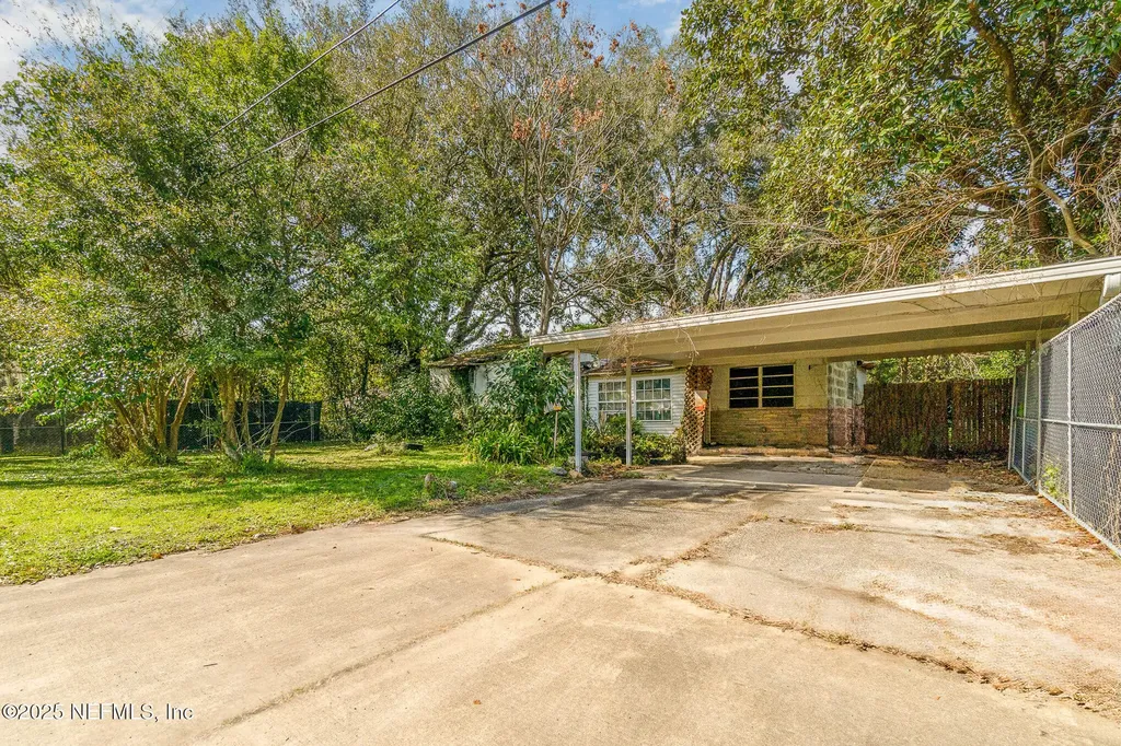 8248 Monmouth Way Jacksonville FL 32208