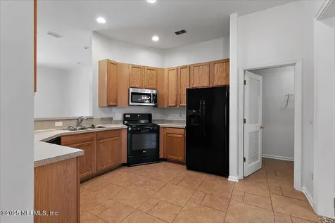 6425 Ginnie Springs Road Jacksonville FL 32258