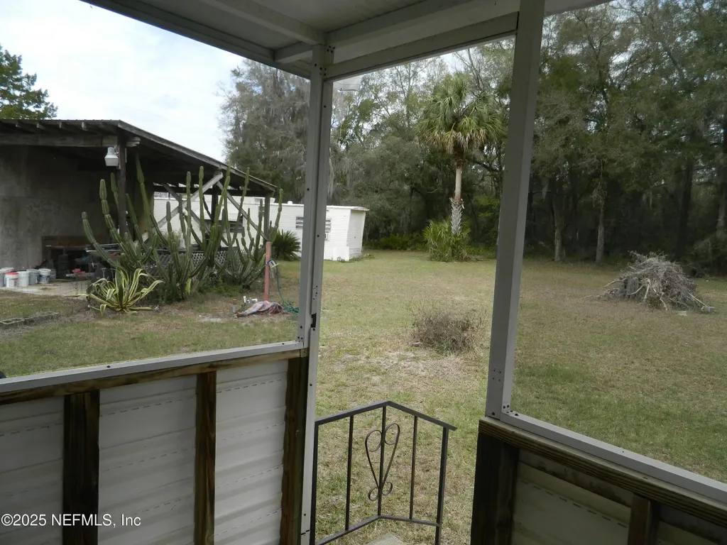 250 Old Highway 17 Pomona Park FL 32181