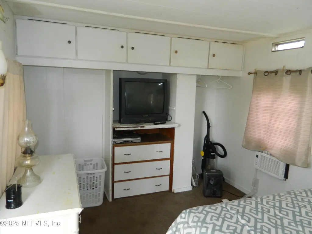 250 Old Highway 17 Pomona Park FL 32181