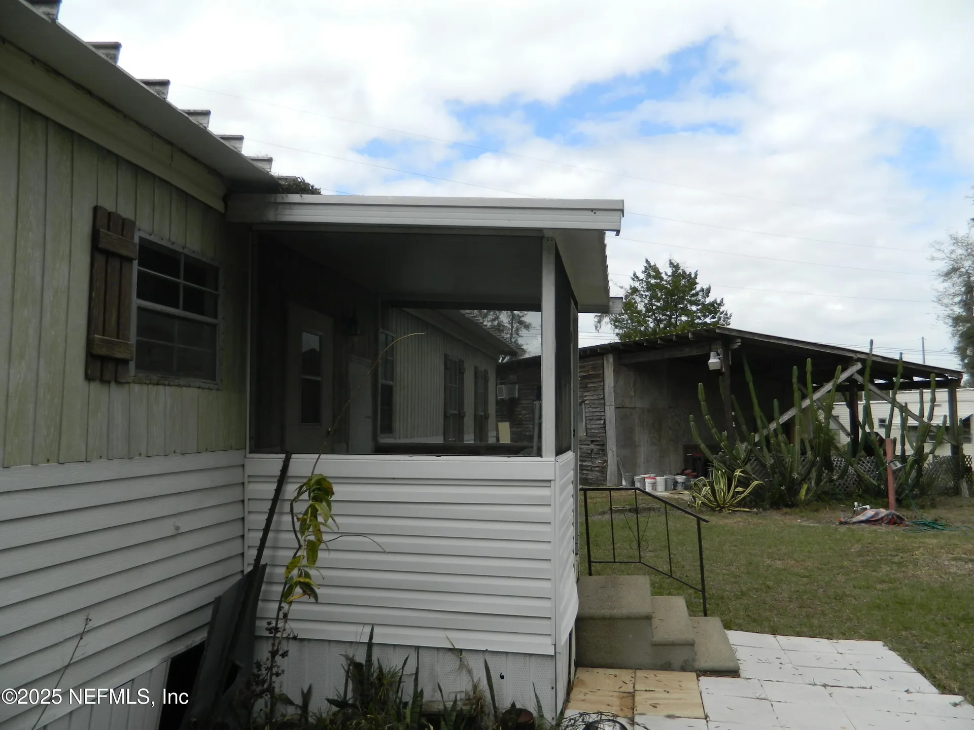 250 Old Highway 17 Pomona Park FL 32181