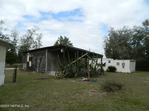 250 Old Highway 17 Pomona Park FL 32181