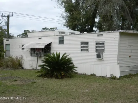 250 Old Highway 17 Pomona Park FL 32181