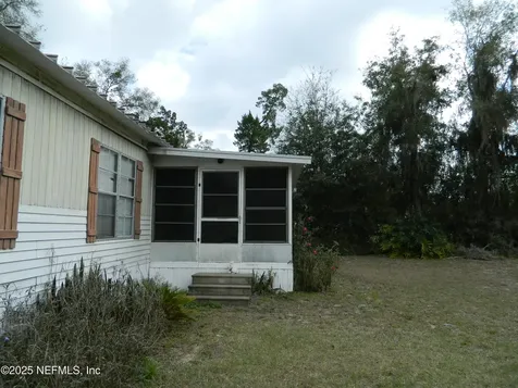 250 Old Highway 17 Pomona Park FL 32181