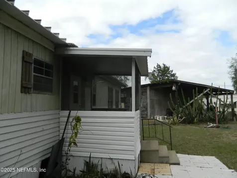 250 Old Highway 17 Pomona Park FL 32181