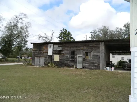 250 Old Highway 17 Pomona Park FL 32181