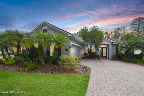 1612 Victoria Gardens Drive Deland FL 32724