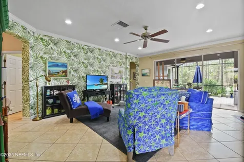 1612 Victoria Gardens Drive Deland FL 32724