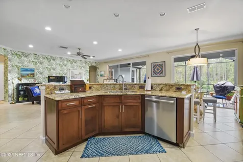 1612 Victoria Gardens Drive Deland FL 32724