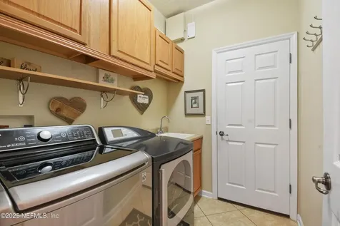 1612 Victoria Gardens Drive Deland FL 32724