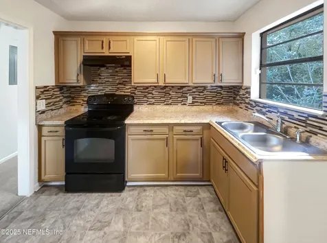 5804 Poitier Drive Jacksonville FL 32209