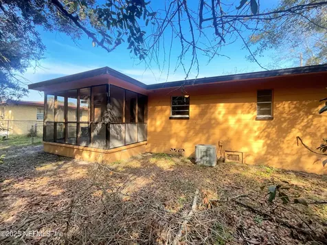 5804 Poitier Drive Jacksonville FL 32209