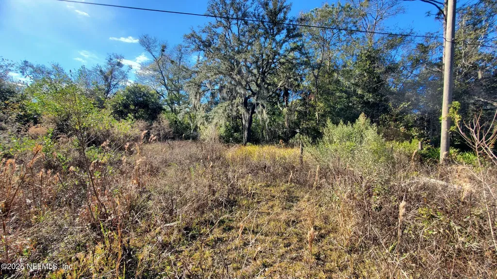 127 Cherokee Avenue Interlachen FL 32148
