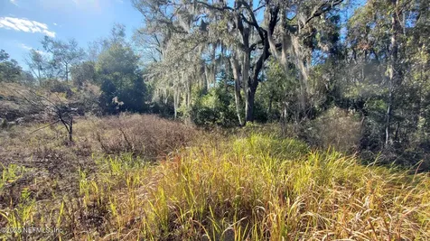 127 Cherokee Avenue Interlachen FL 32148