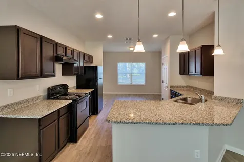 7204 Park City Drive Jacksonville FL 32244