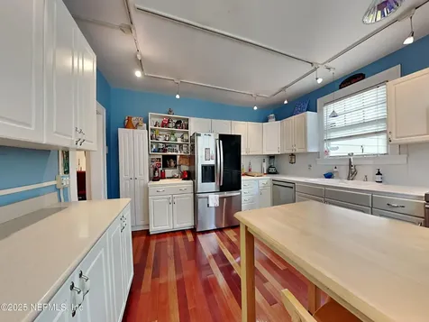 2528 Herschel Street Jacksonville FL 32204