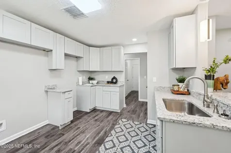 3075 W 19th Street Jacksonville FL 32254