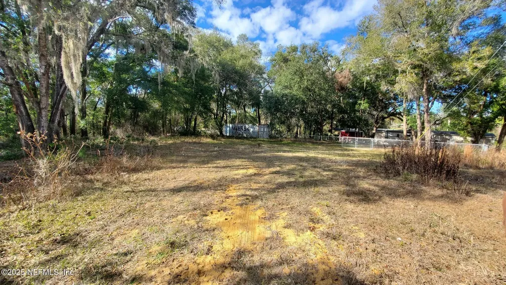 235 Hayes Drive Interlachen FL 32148