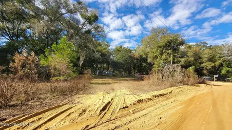 235 Hayes Drive Interlachen FL 32148