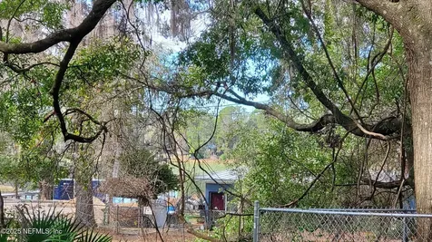 235 Hayes Drive Interlachen FL 32148