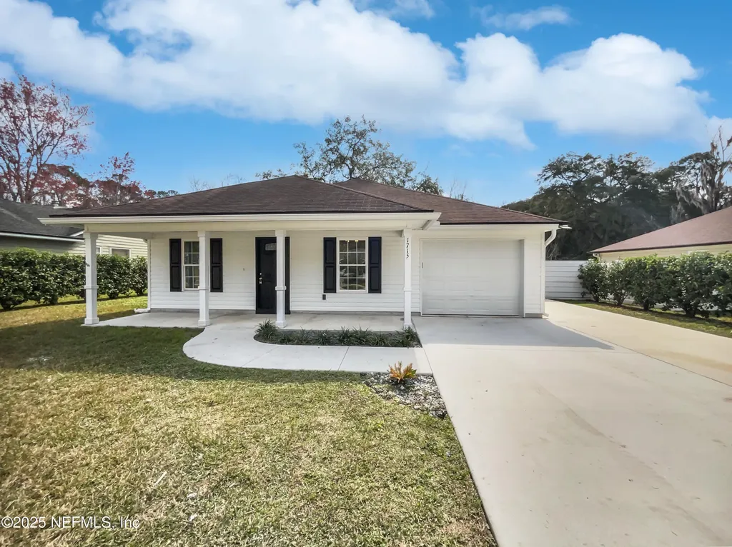 1715 Julia Street Green Cove Springs FL 32043