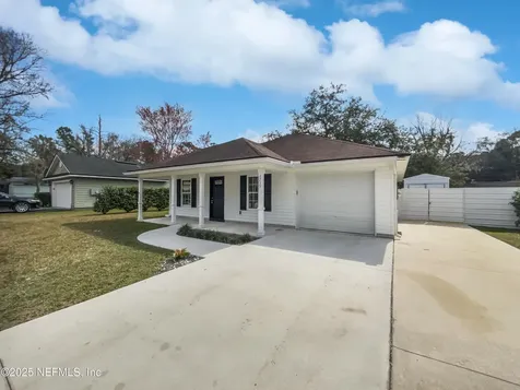 1715 Julia Street Green Cove Springs FL 32043