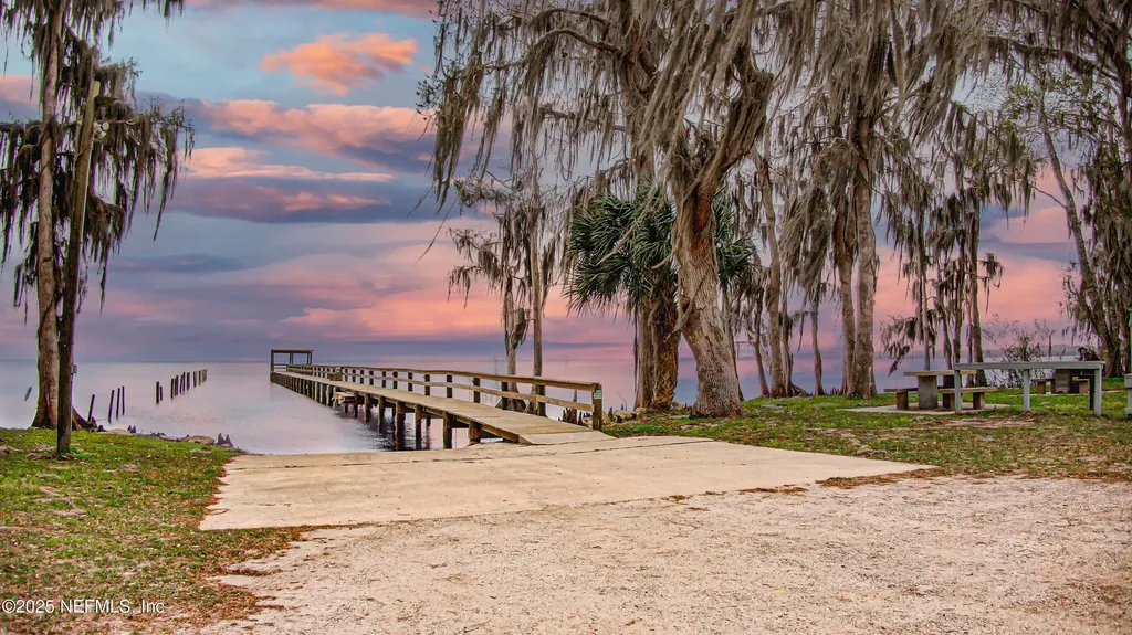 122 Gardenia Avenue Georgetown FL 32139